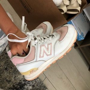 Retro pink new balance